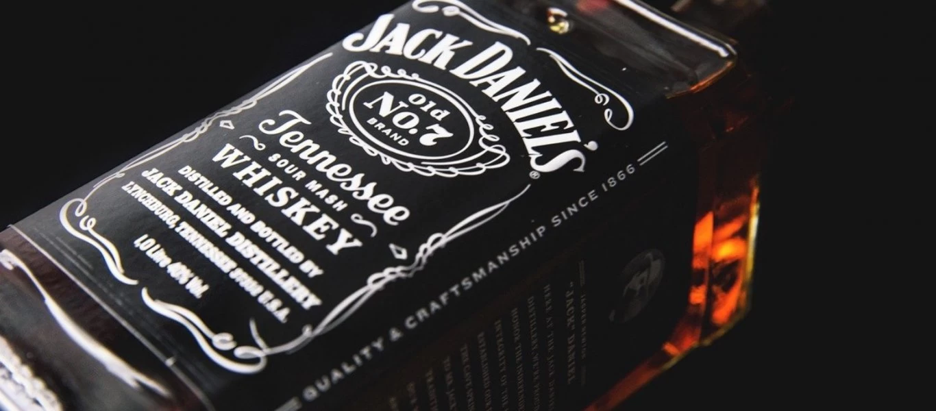 Η ιστορία του καταραμένου Jack Daniel`s - Ο θρύλος που πέθανε από τα νεύρα του